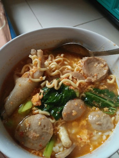 Foto resep Seblak mie sederhana