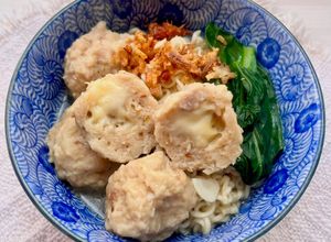 Foto resep Bakso Ayam Kasar isi Mozarella