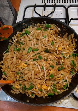 A picture of Pad Thai.