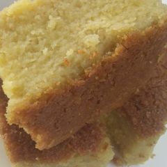 A picture of Soft vanilla cake.