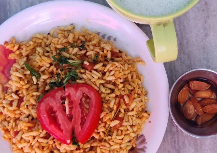 Steps to Make Super Quick Homemade Puffed rice upma