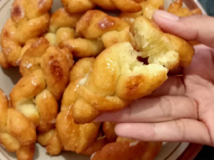 Resep Donat kepang karamel Anti Gagal