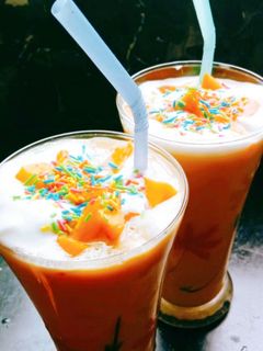 ম্যাঙ্গো মিল্কশেক (mango milkshake recipe in Bengali) রেসিপির প্রধান ছবি