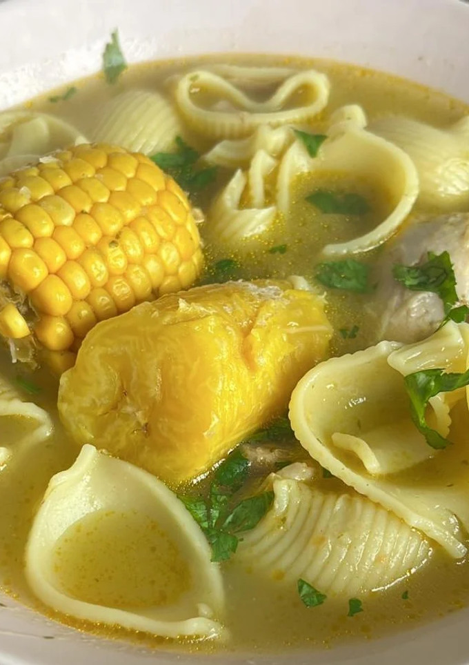 Una foto de Sopa de Caracoles a lo maracucha