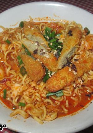 Foto resep Mie Rebus Kuah Pedas Ala Mei