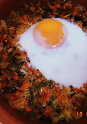 Una foto de Cazuela de verduras con huevo al horno