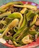 火龍果花炒豬肉絲
