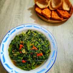 A picture of Tumis Bayam Potong.