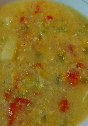 Una foto de Sopa de huevo y verdura