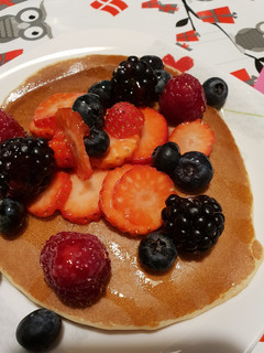 Una foto de Tortitas con Frutos Rojos