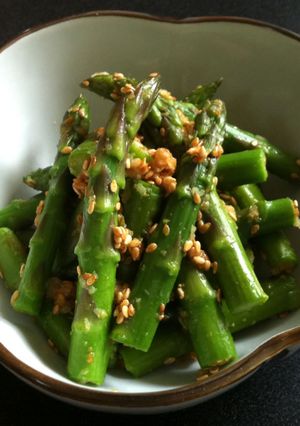 A picture of Garlic 'Goma-ae' Asparagus.