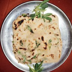 A picture of Methi Paratha.