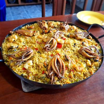 Paella De Mariscos Express Súper Fácil Receta de A La Cocina Con Ciro-  Cookpad