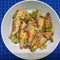 A picture of 5 min Crispy Fried Khoira Fish.