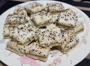 A picture of Sandwich dhokla.
