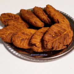 A picture of Thekua with jaggery.