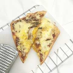 รูปของ Roti bakar telur keju