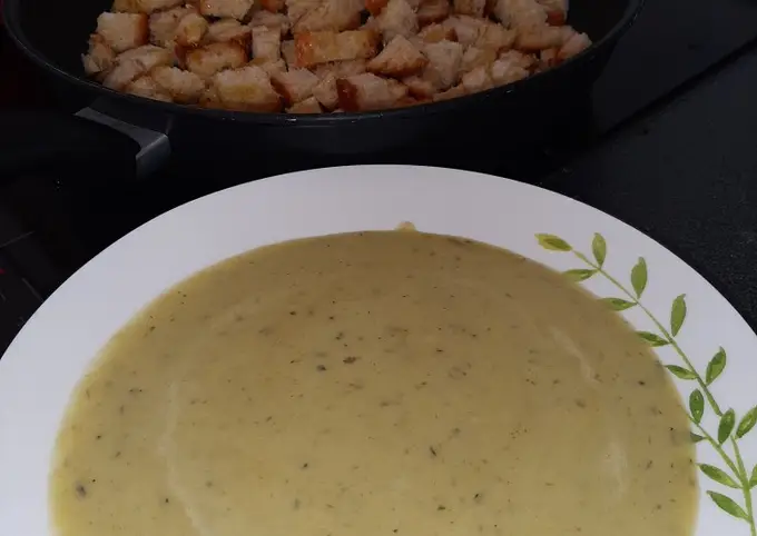 Manera fácil Hacer  Sopa de ajo