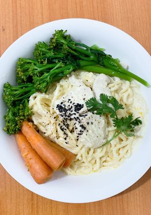 Hình của món Eat clean: Mỳ spaghetti sốt kem (518cal).