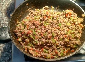 Una foto de Verduras con carne molida