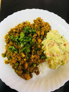 A picture of Japanese Dry Curry.