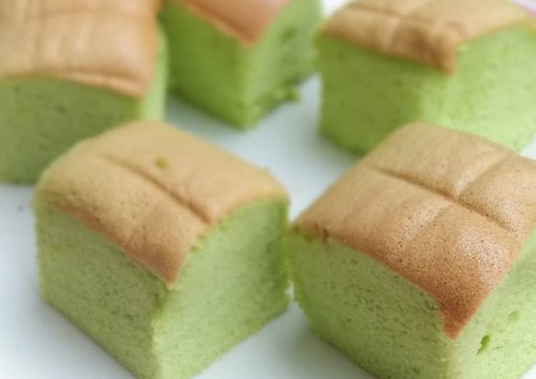 Ogura pandan cake