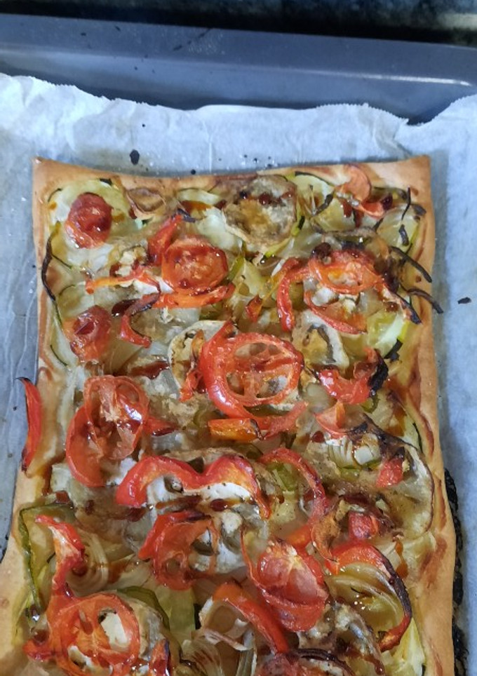Una foto de Hojaldre al horno con hortalizas
