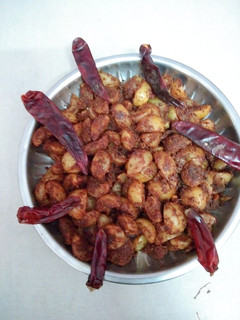 பெரிய நெல்லிக்காய் ஊறுகாய் (Periya nellikaai oorukaai recipe in tamil) செய்முறை முக்கிய புகைப்படம்
