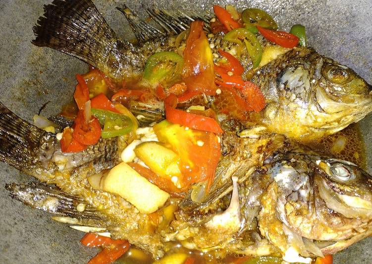 Resep Ikan mas asam pedas yang enak