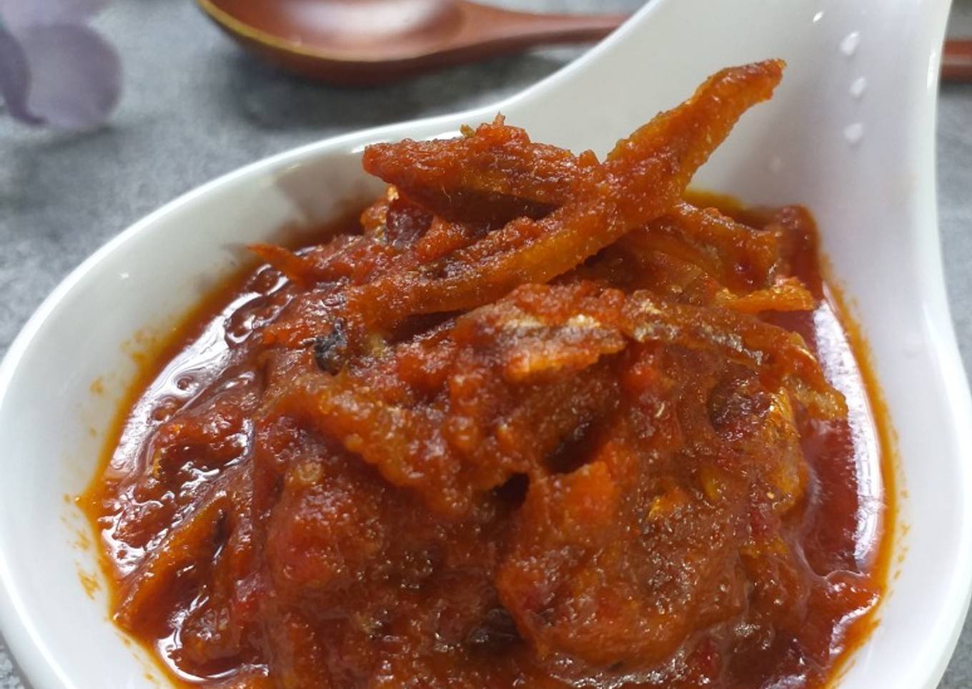 Tumis sambal dengan ikan
