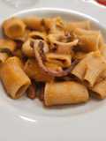 Rigatoni con calamari e zucca