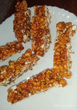 Une photo de Barre de pop corn 🍿au caramel