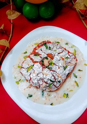 A picture of Carrot Halwa in Sesame kheer.