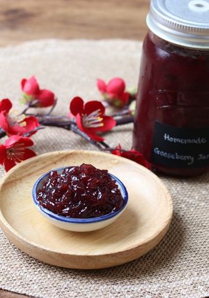 A picture of Homemade gooseberry jam.