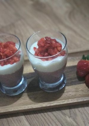 Foto resep Banana Strawberry Milkshake