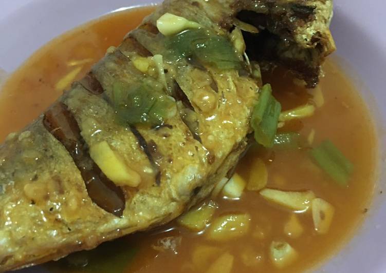 Resep Ikan Asam Manis 🥰 Sederhana dan Mudah Dibuat