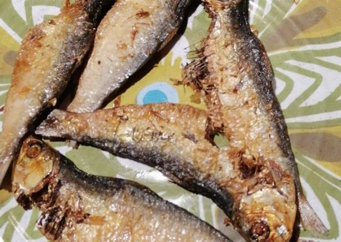 Recipe of Speedy Fried Salted Fish (tuyo)