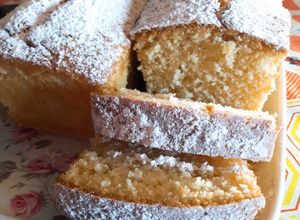 Una foto de Budín de limón súper fácil