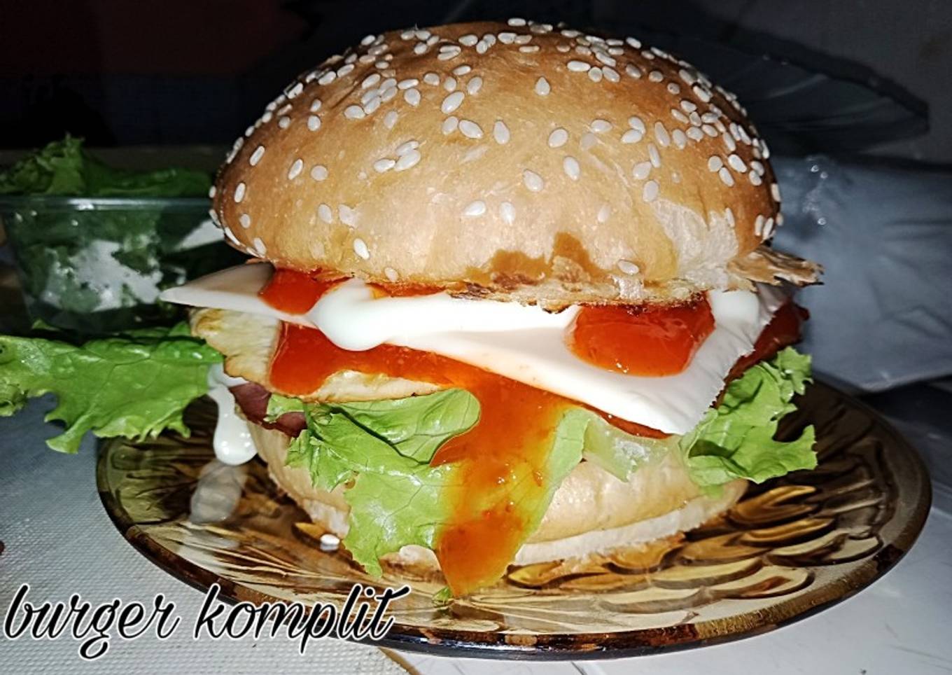 Burger komplit