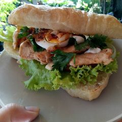 A picture of Chicken sandwhich.