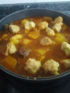 Una foto de Guisado de ternera, le puse alcachofas rebozada