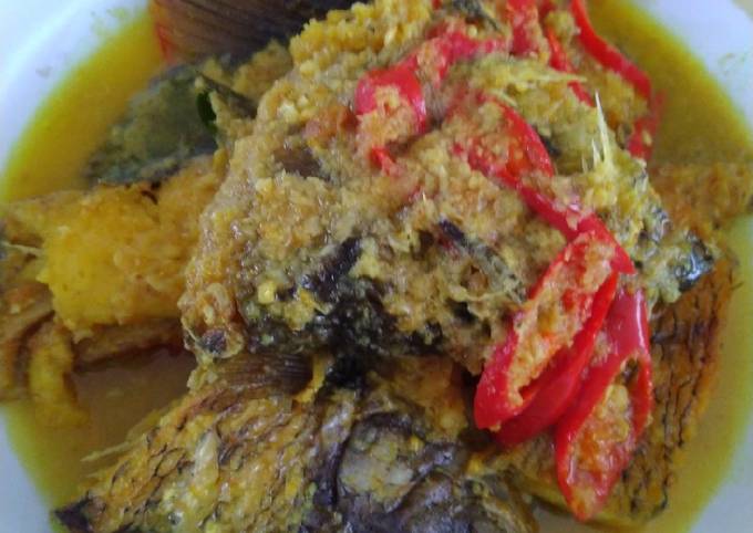 Resep Gurami bumbu kuning Anti Gagal