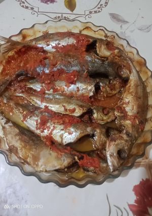 صورة لوصفة سمك 🐟 بالصلصة طماطم 🍅 في الفرن