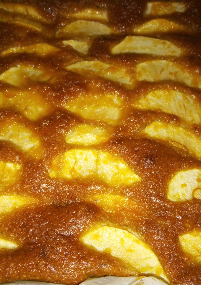 Una foto de Bizcocho de manzana 🍎🍏🍎🍏