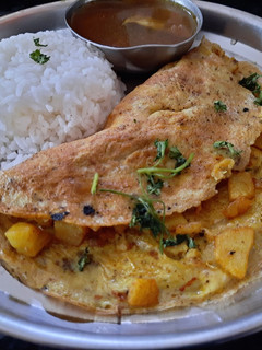 போடேடோ ஆம்பிளேட் (Potato omelette recipe in tamil) செய்முறை முக்கிய புகைப்படம்