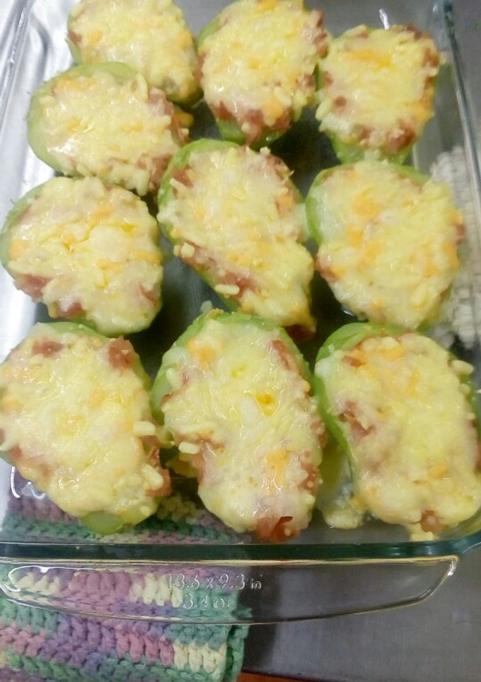 Una foto de Chayotes rellenos