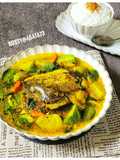 Kepala Salmon Asap Kuah Kuning Khas Maluku Utara