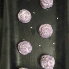 A picture of Black Currant White Chocolate Fudge.