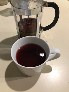 Una foto de Infusión de Flor de Jamaica-Albahaca-Menta-Jengibre-Cúrcuma