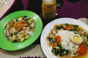 Resep Kwetiau Siram Ayam Jamur Enak